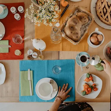 Eco-friendly La Pecora Nera Bed & Breakfast *